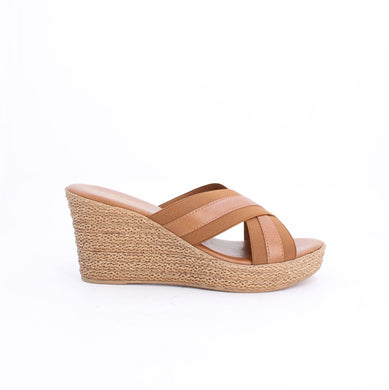 NAFIZA SLIDES - TAN